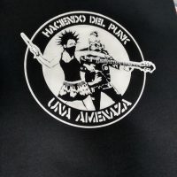 haciendo del punk una amenaza